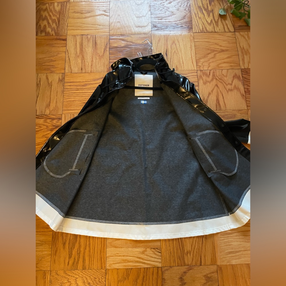 Stutterheim Frame Opal Raincoat Black/White - Picture 3 of 9